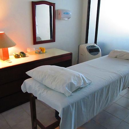 Hotel Caparuch Santa Cruz de La Sierra Bagian luar foto